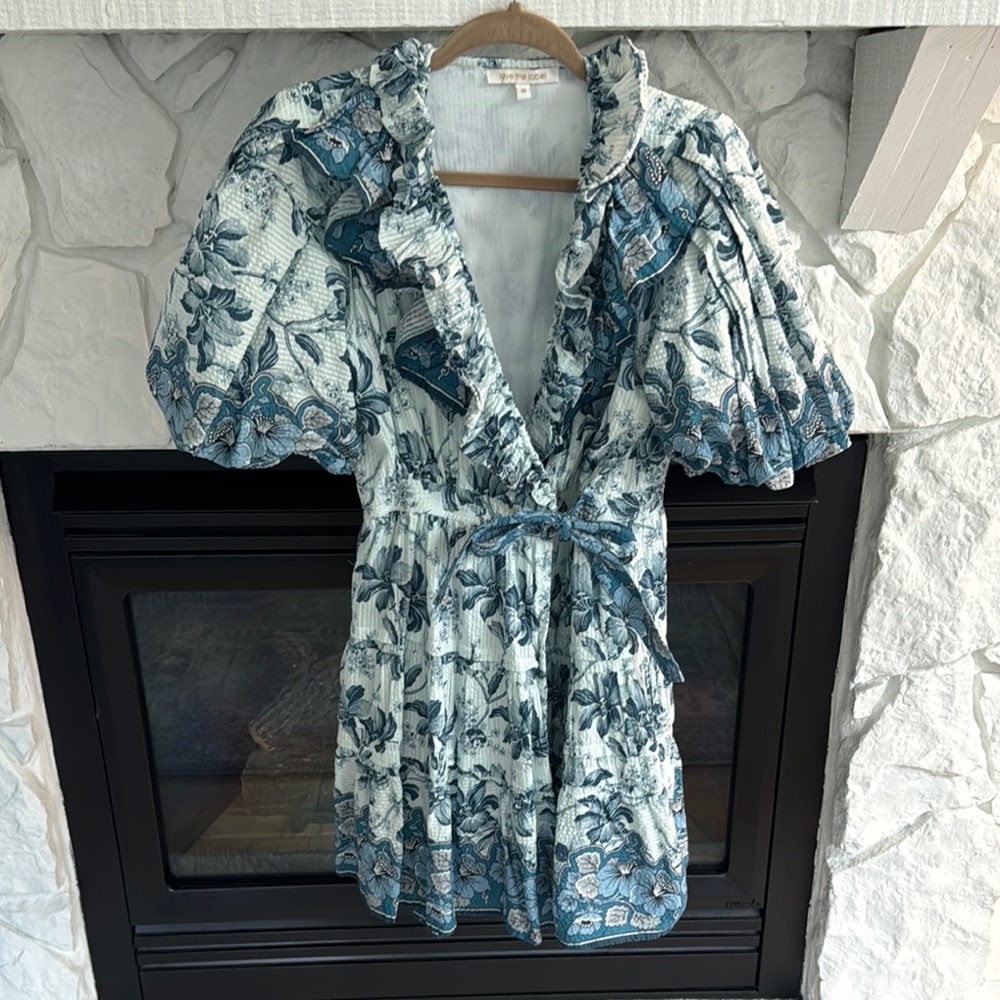 Elegant Blue Floral Dress with Ruffles